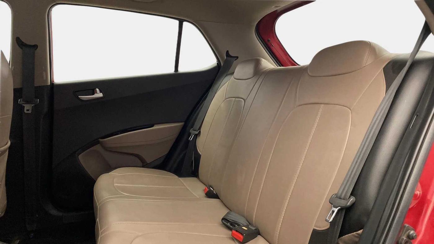 2018 Hyundai Grand i10 SPORTZ (O) AT 1.2 KAPPA VTVT, Petrol, Automatic, 52,442 km, Right Side Rear Door Cabin