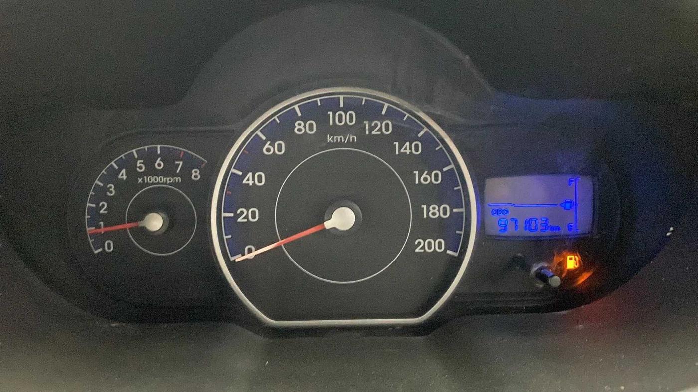 2013 Hyundai i10 SPORTZ 1.2, Petrol, Manual, 97,145 km, Odometer Image