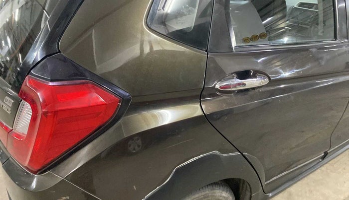 2017 Honda WR-V 1.2L I-VTEC VX MT, Petrol, Manual, 40,296 km, Right quarter panel - Minor scratches