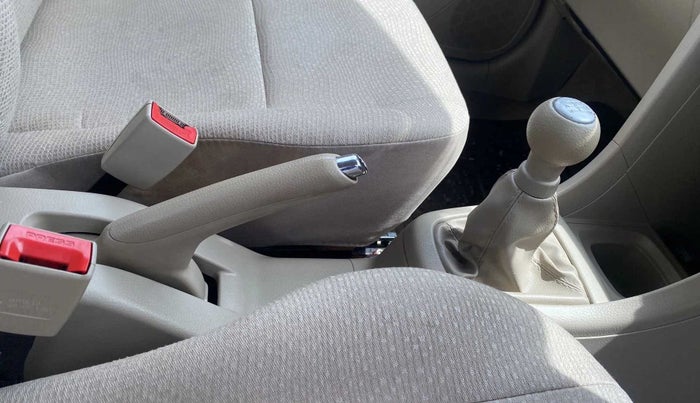 2013 Maruti Swift Dzire VXI, Petrol, Manual, 43,436 km, Gear Lever