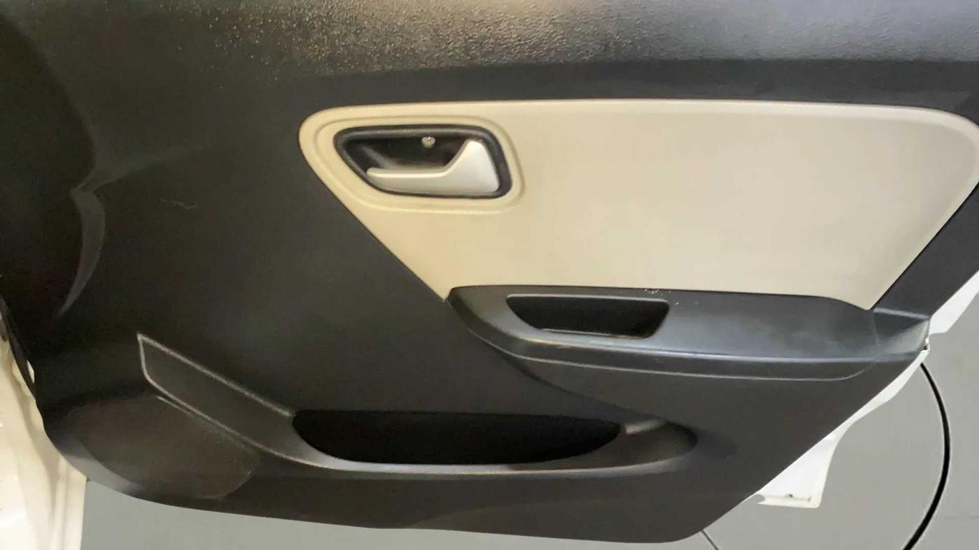 2021 Maruti Alto LXI, Petrol, Manual, 20,220 km, Driver Side Door Panels Control
