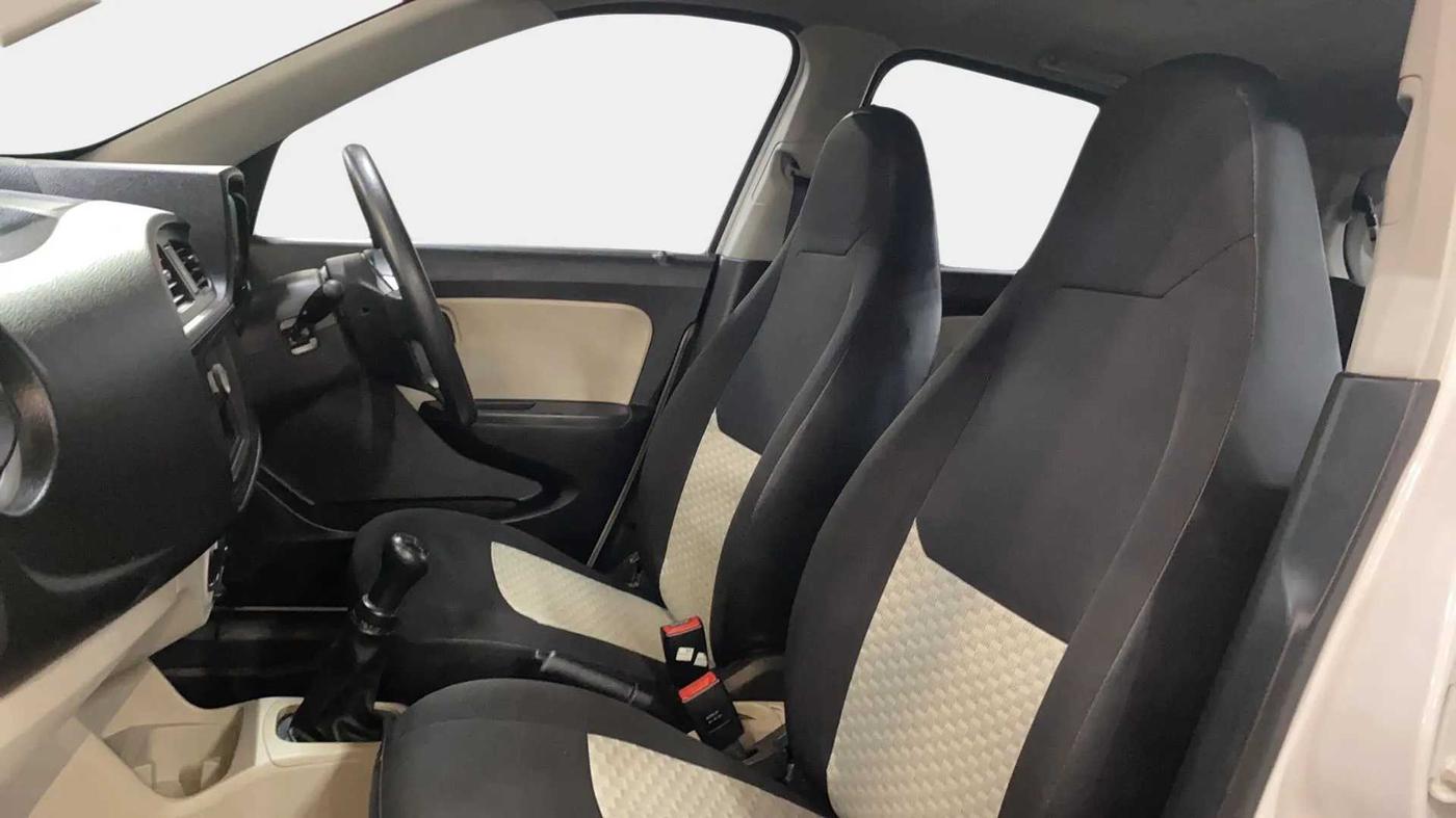 2021 Maruti Alto LXI, Petrol, Manual, 20,220 km, Right Side Front Door Cabin