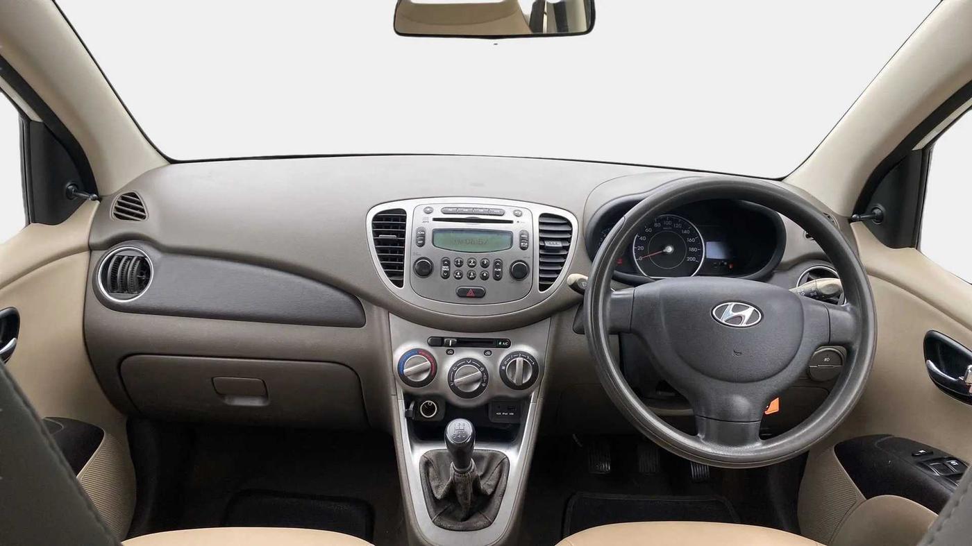 2014 Hyundai i10 SPORTZ 1.1, Petrol, Manual, 80,339 km, Dashboard