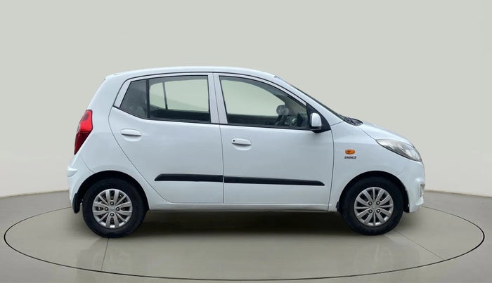 2014 Hyundai i10 SPORTZ 1.1, Petrol, Manual, 80,339 km, Right Side
