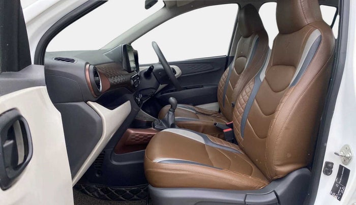 2020 Hyundai AURA S 1.2 CNG, CNG, Manual, 90,714 km, Right Side Front Door Cabin