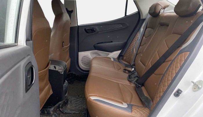 2020 Hyundai AURA S 1.2 CNG, CNG, Manual, 90,714 km, Right Side Rear Door Cabin
