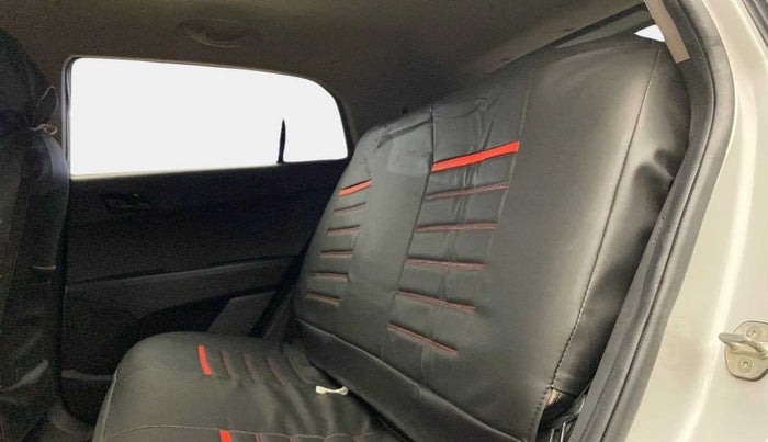 2016 Hyundai Creta E PLUS 1.6 PETROL, CNG, Manual, 67,741 km, Right Side Rear Door Cabin