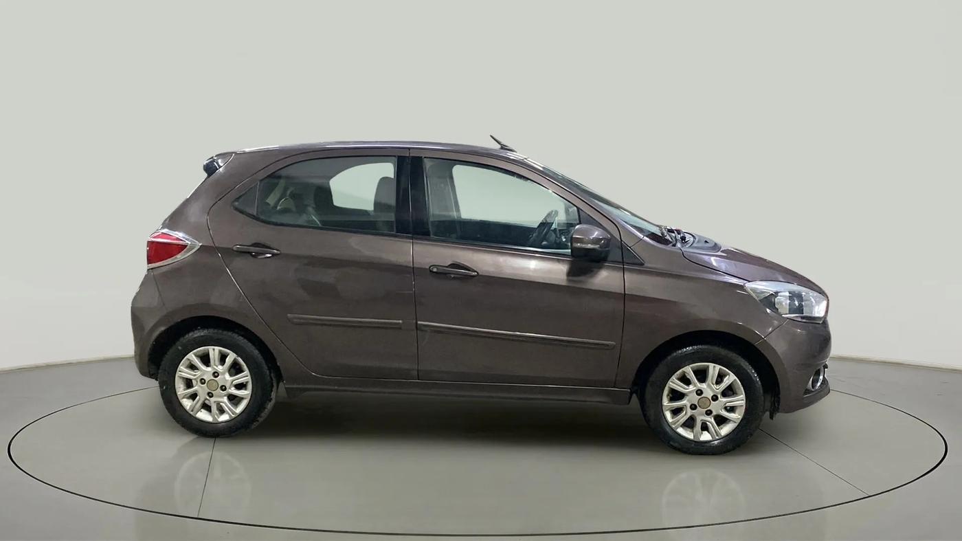 2017 Tata Tiago XZA PETROL, Petrol, Automatic, 33,834 km, Right Side View