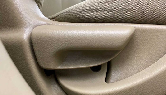 2013 Honda Amaze 1.2L I-VTEC S, Petrol, Manual, 62,523 km, Driver Side Adjustment Panel