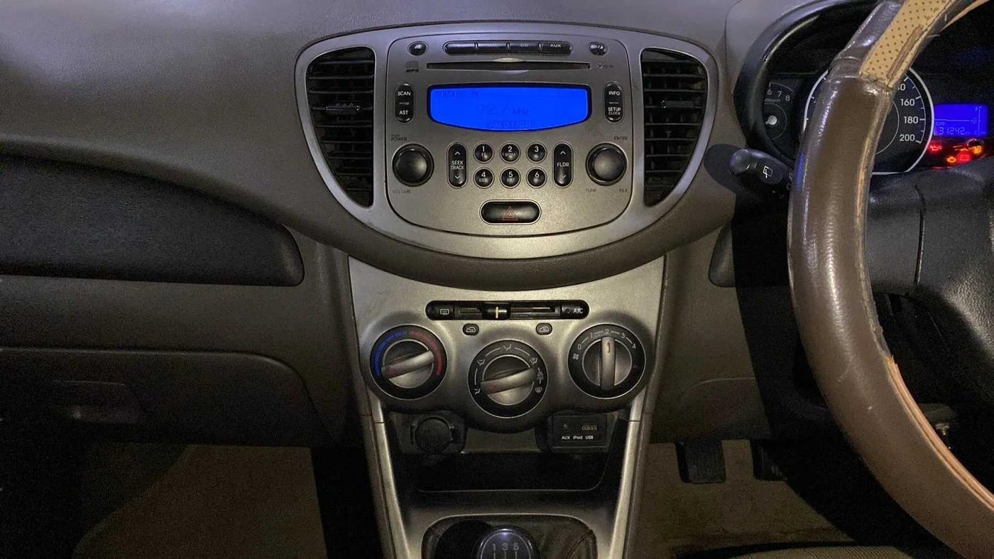 2011 Hyundai i10 SPORTZ 1.2, Petrol, Manual, 31,246 km, Air Conditioner