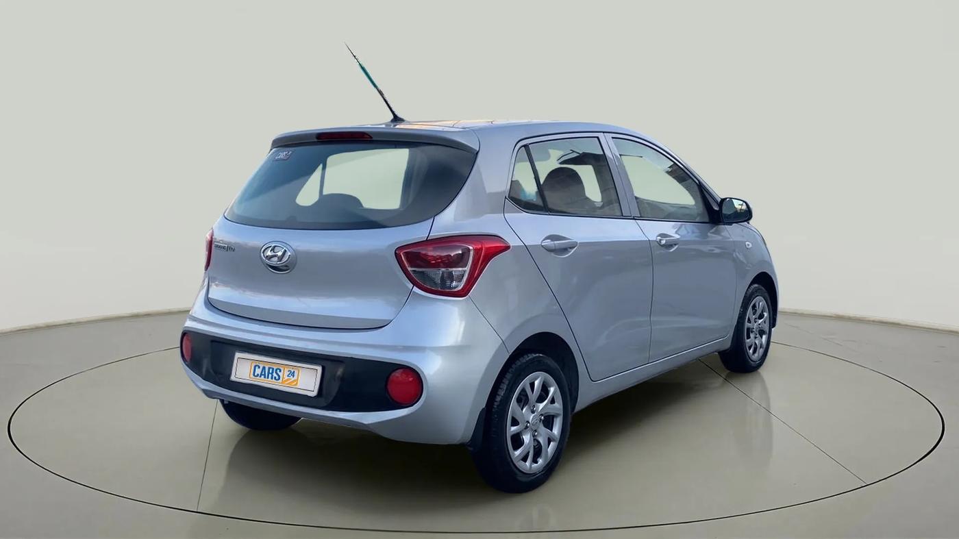 2018 Hyundai Grand i10 MAGNA 1.2 KAPPA VTVT, Petrol, Manual, 20,551 km, Right Back Diagonal