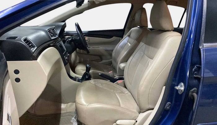 2018 Maruti Ciaz ALPHA 1.4 PETROL, Petrol, Manual, 31,208 km, Right Side Front Door Cabin