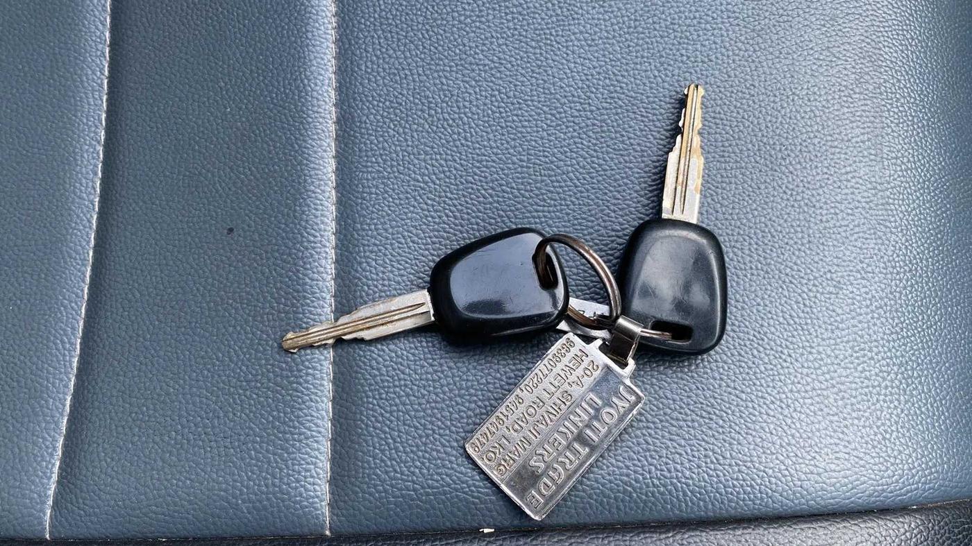 2014 Maruti Alto K10 VXI, Petrol, Manual, 43,482 km, Key Close Up