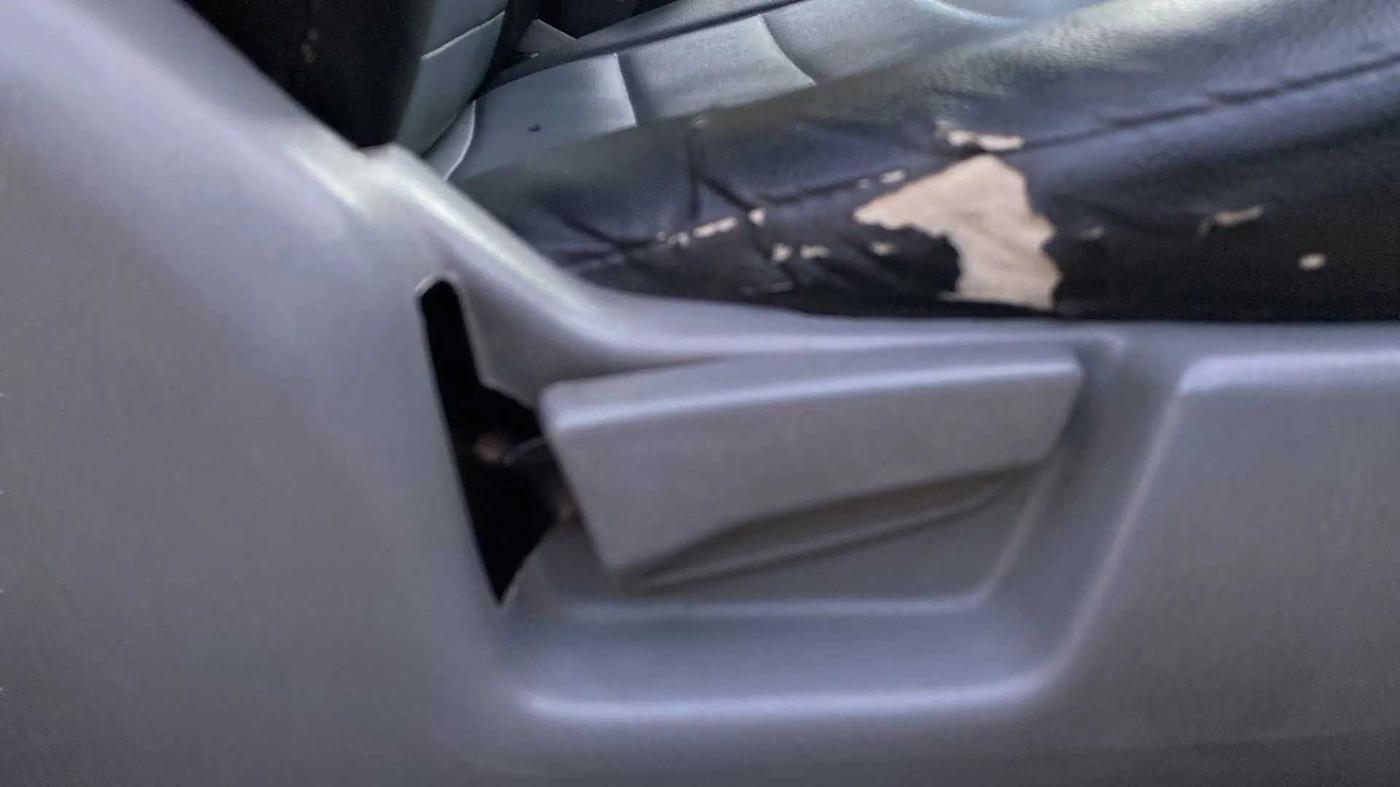 2014 Maruti Alto K10 VXI, Petrol, Manual, 43,482 km, Driver Side Adjustment Panel