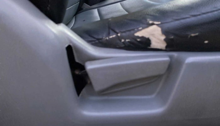 2014 Maruti Alto K10 VXI, Petrol, Manual, 43,482 km, Driver Side Adjustment Panel