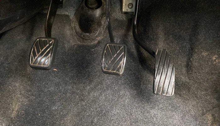 2014 Maruti Wagon R 1.0 VXI, CNG, Manual, 63,278 km, Pedals