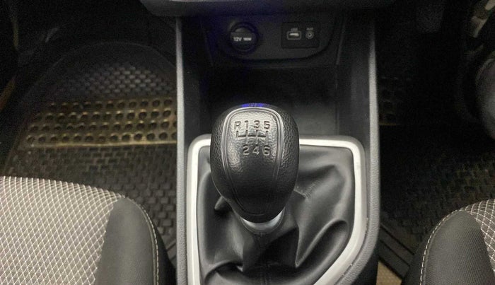 2017 Hyundai Creta E PLUS 1.6 PETROL, Petrol, Manual, 89,135 km, Gear Lever