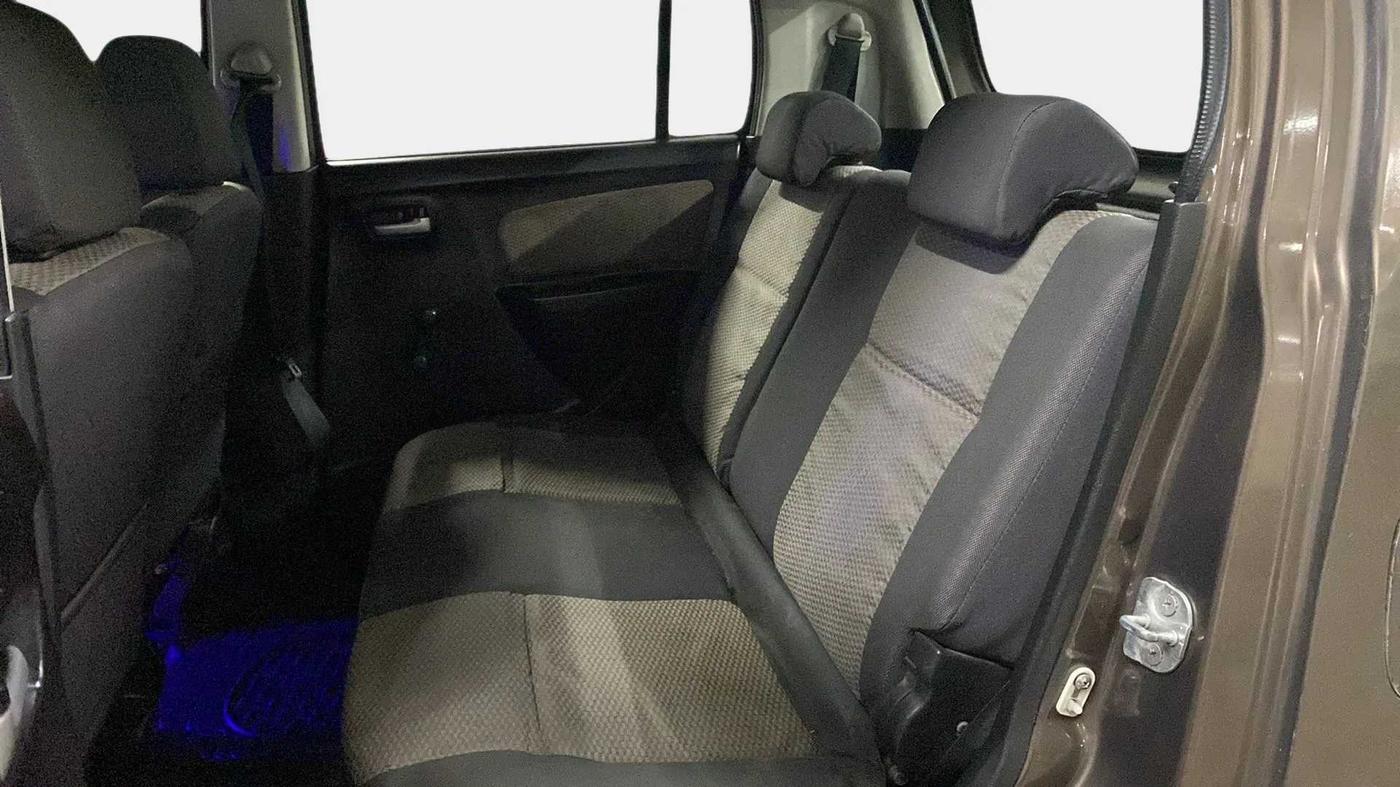 2015 Maruti Wagon R 1.0 LXI CNG, CNG, Manual, 1,00,591 km, Right Side Rear Door Cabin