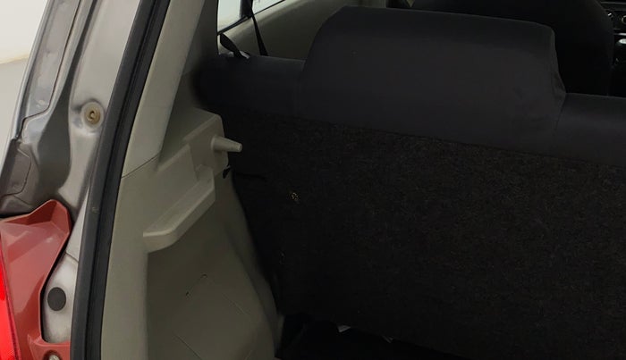 2014 Maruti Celerio VXI, Petrol, Manual, 92,750 km, Dicky (Boot door) - Parcel tray missing