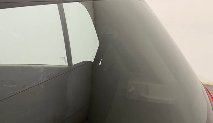 2014 Maruti Celerio VXI, Petrol, Manual, 92,750 km, Rear windshield - Minor spot on windshield