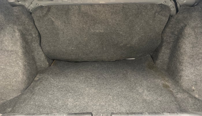 2018 Honda Amaze 1.2L I-VTEC V CVT, Petrol, Automatic, 73,912 km, Boot Inside