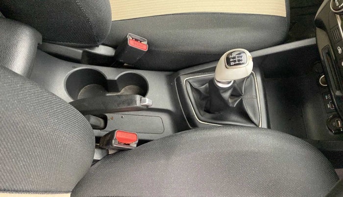 2018 Hyundai Elite i20 ASTA 1.2 (O), Petrol, Manual, 98,989 km, Gear Lever
