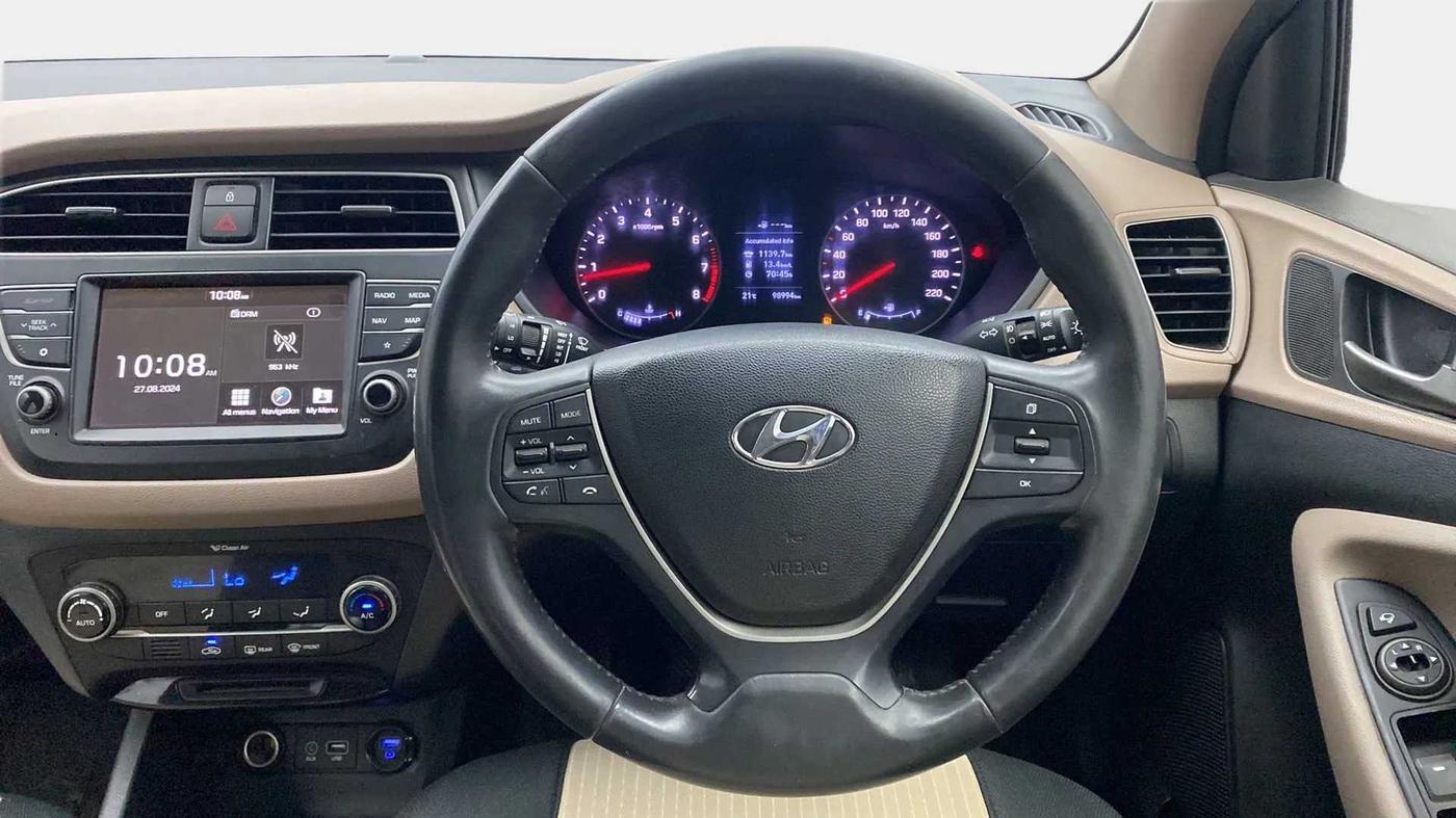 2018 Hyundai Elite i20 ASTA 1.2 (O), Petrol, Manual, 98,989 km, Steering Wheel Close Up