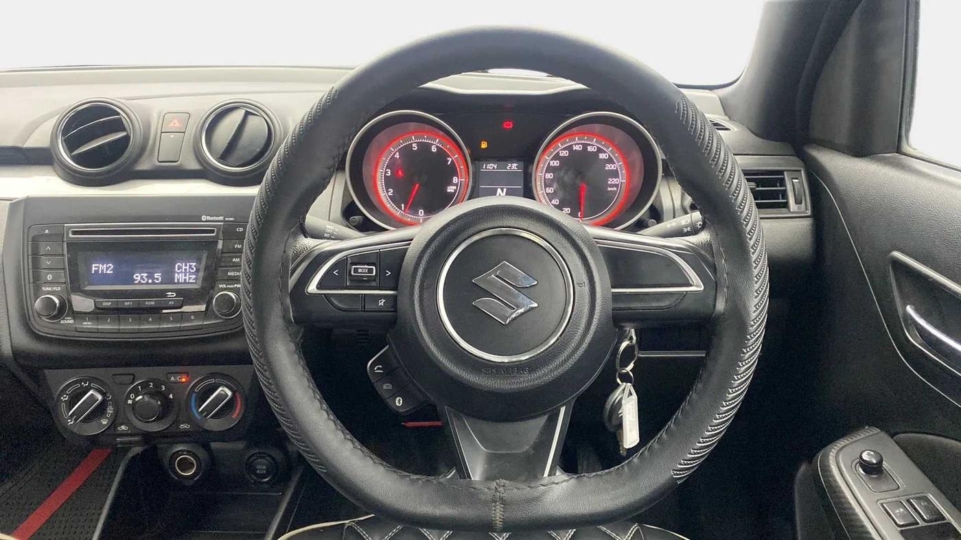 2018 Maruti Swift VXI AMT, Petrol, Automatic, 89,193 km, Steering Wheel Close Up