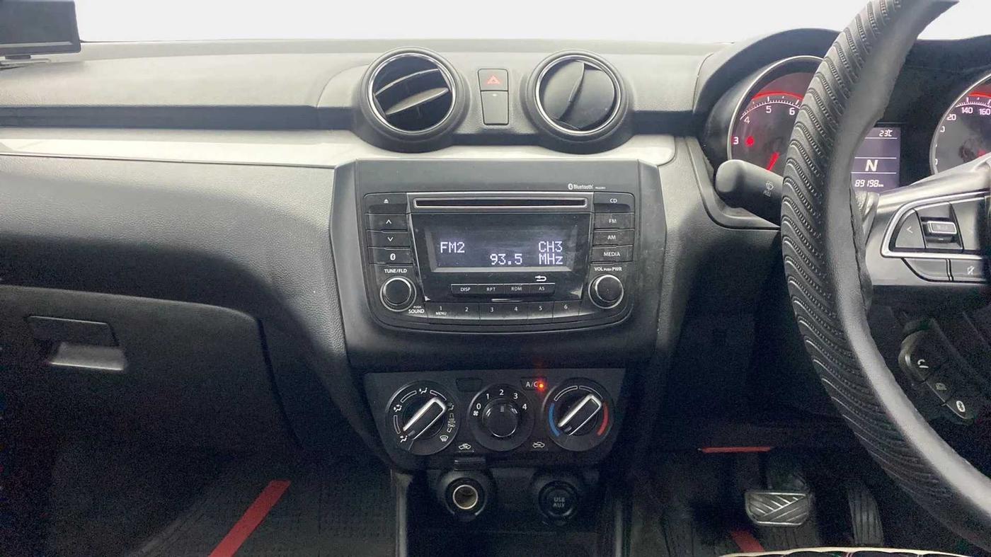 2018 Maruti Swift VXI AMT, Petrol, Automatic, 89,193 km, Air Conditioner