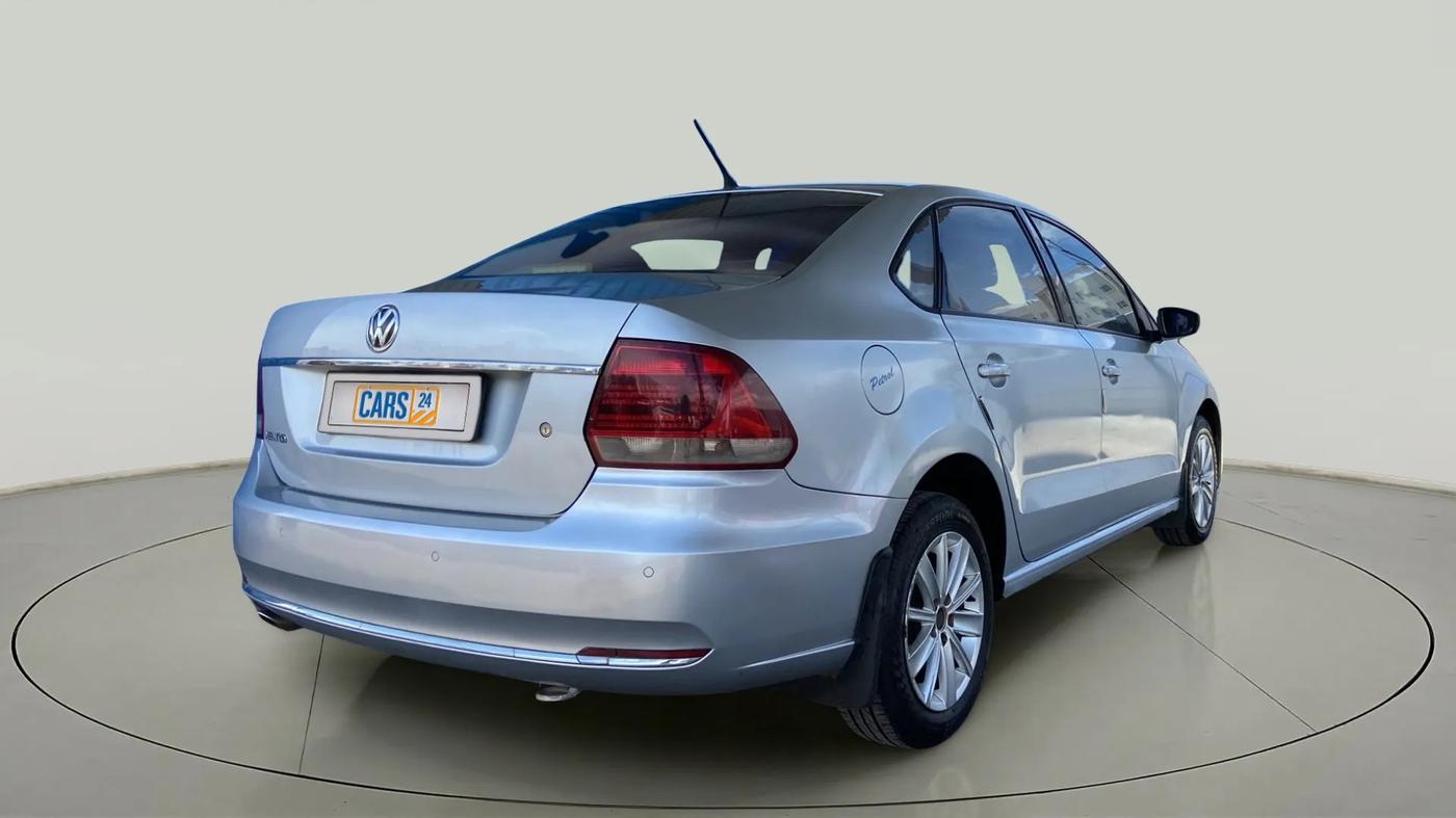 2016 Volkswagen Vento HIGHLINE 1.6 MPI, Petrol, Manual, 95,831 km, Right Back Diagonal