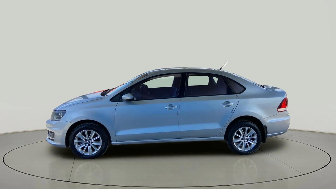 2016 Volkswagen Vento HIGHLINE 1.6 MPI, Petrol, Manual, 95,831 km, Left Side