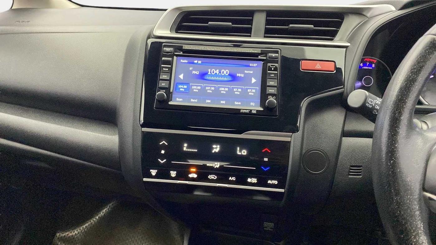 2016 Honda Jazz 1.2L I-VTEC VX, Petrol, Manual, 77,077 km, Air Conditioner