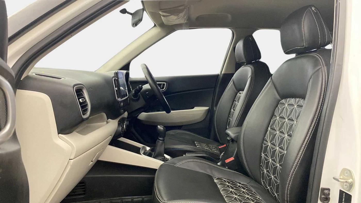 2023 Hyundai VENUE S 1.2, Petrol, Manual, 13,812 km, Right Side Front Door Cabin