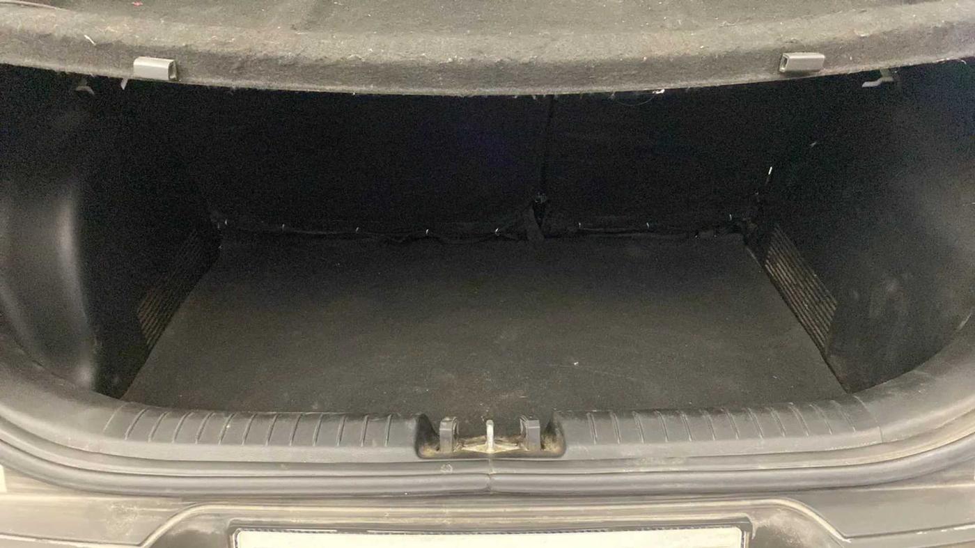 2023 Hyundai VENUE S 1.2, Petrol, Manual, 13,812 km, Boot Inside
