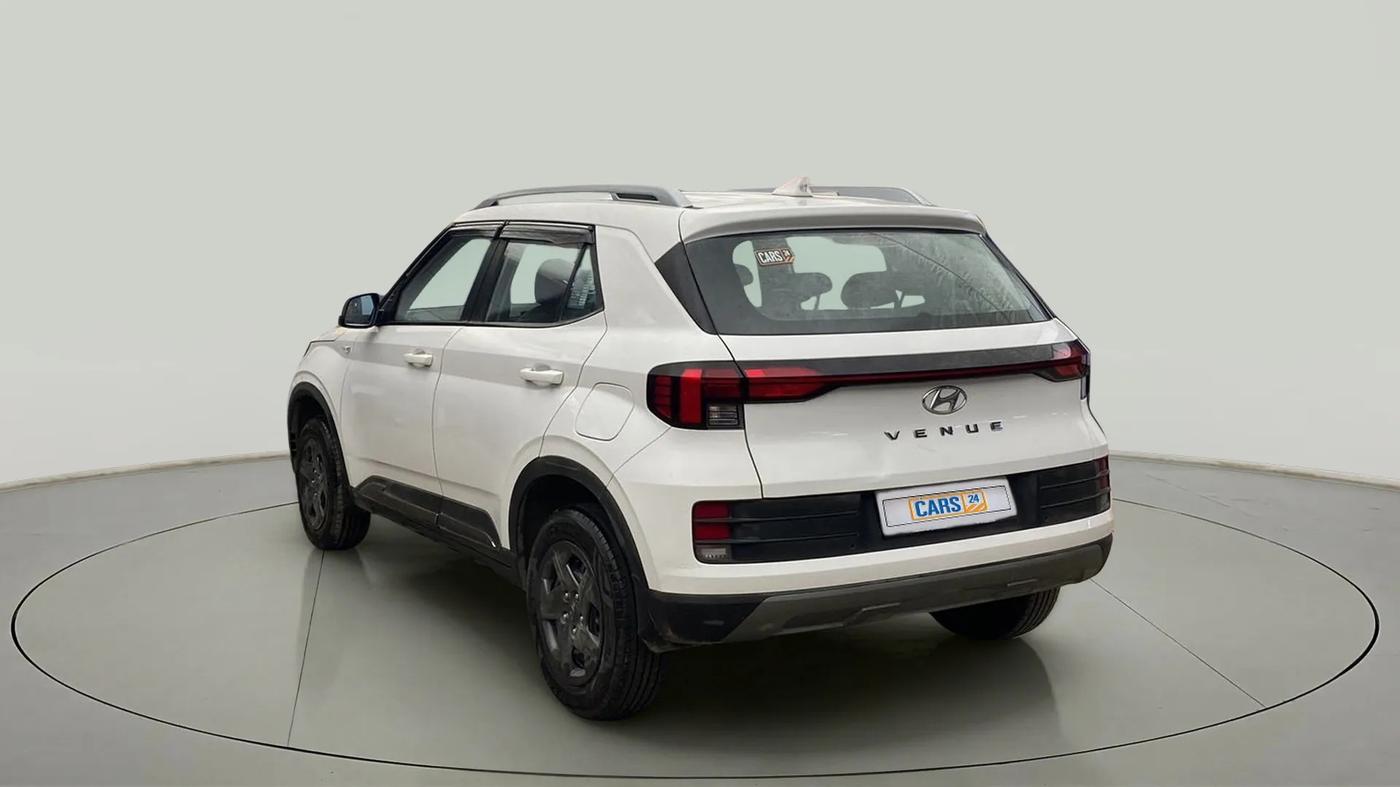 2023 Hyundai VENUE S 1.2, Petrol, Manual, 13,812 km, Left Back Diagonal