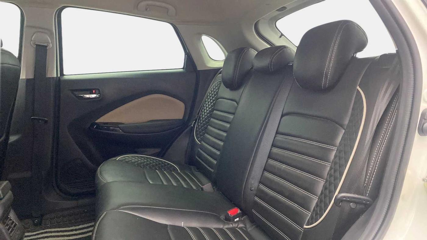 2024 Toyota Glanza V AMT, Petrol, Automatic, 10,441 km, Right Side Rear Door Cabin