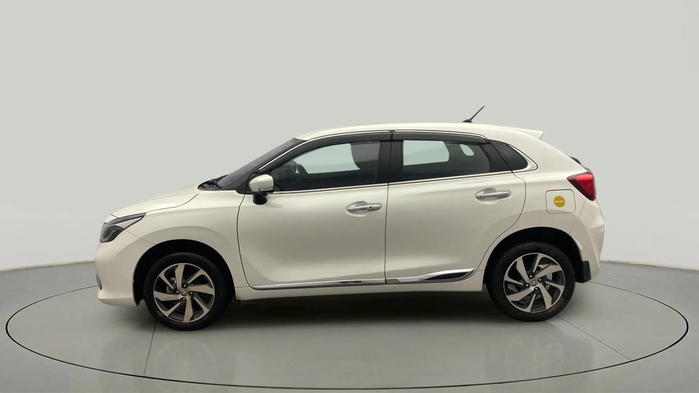 2024 Toyota Glanza V AMT, Petrol, Automatic, 10,441 km, Left Side