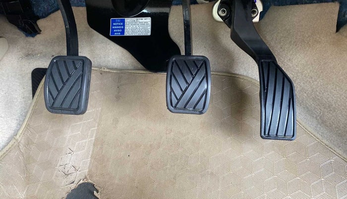 2022 Maruti Ciaz ZETA 1.5 SHVS MT PETROL, Petrol, Manual, 18,724 km, Pedals