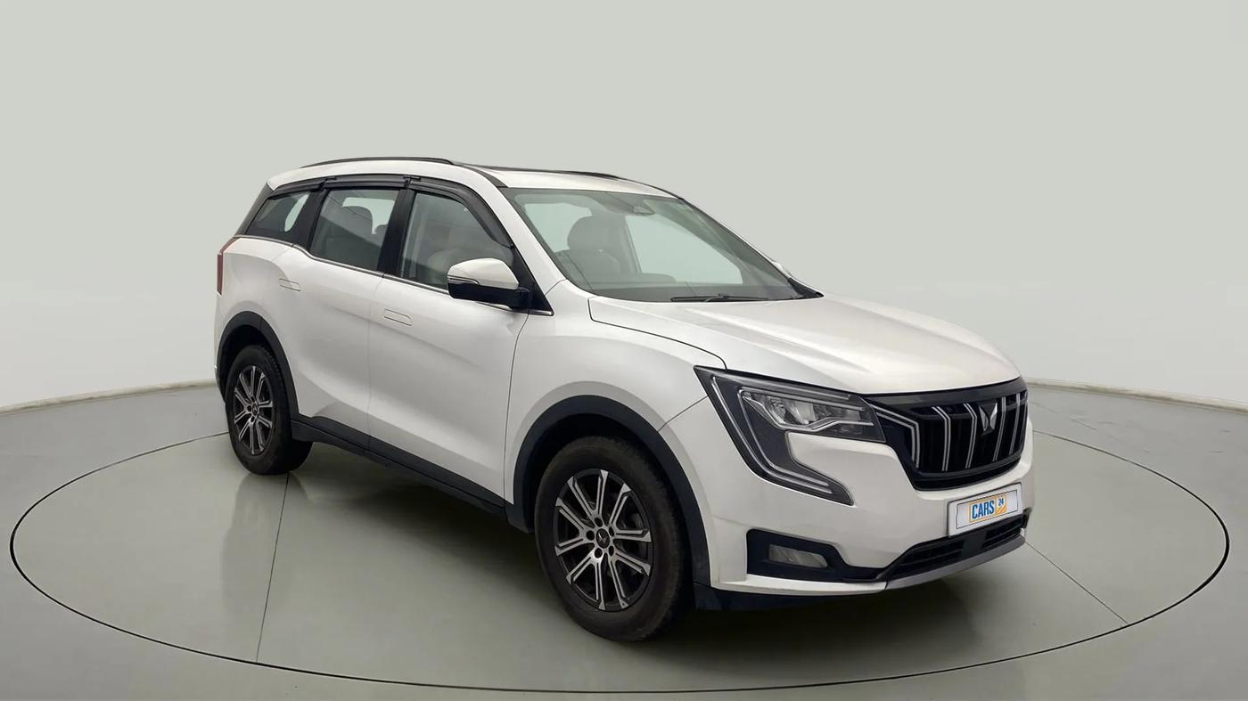 2022 Mahindra XUV700 AX 7 P MT 7 STR, Petrol, Manual, 16,993 km, SRP