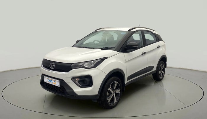 2023 Tata NEXON XMA PETROL, Petrol, Automatic, 7,630 km, Left Front Diagonal