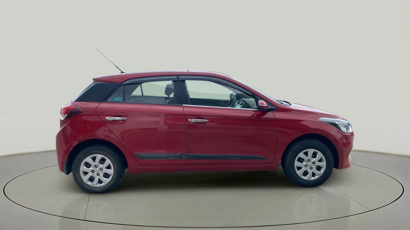 2017 Hyundai Elite i20 SPORTZ 1.2, Petrol, Manual, 1,08,689 km, Right Side