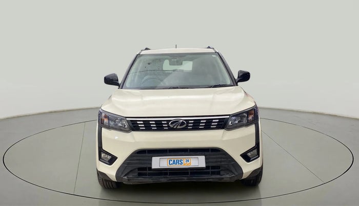 2019 Mahindra XUV300 W6 1.5 DIESEL, Diesel, Manual, 63,450 km, Front