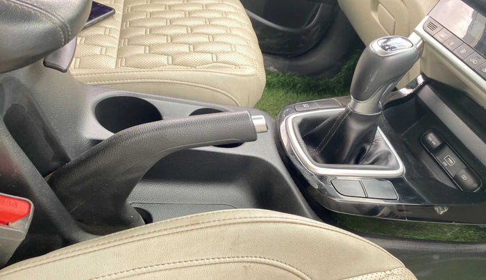 2021 KIA SELTOS HTX 1.5 PETROL, Petrol, Manual, 36,764 km, Gear Lever