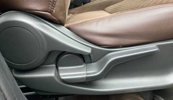 2021 Honda Amaze 1.2L I-VTEC VX CVT, Petrol, Automatic, 21,140 km, Driver Side Adjustment Panel
