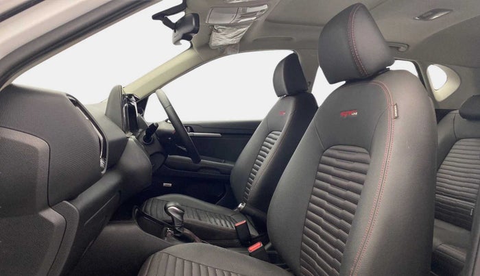 2020 KIA SONET GTX PLUS 1.0 DCT, Petrol, Automatic, 23,358 km, Right Side Front Door Cabin