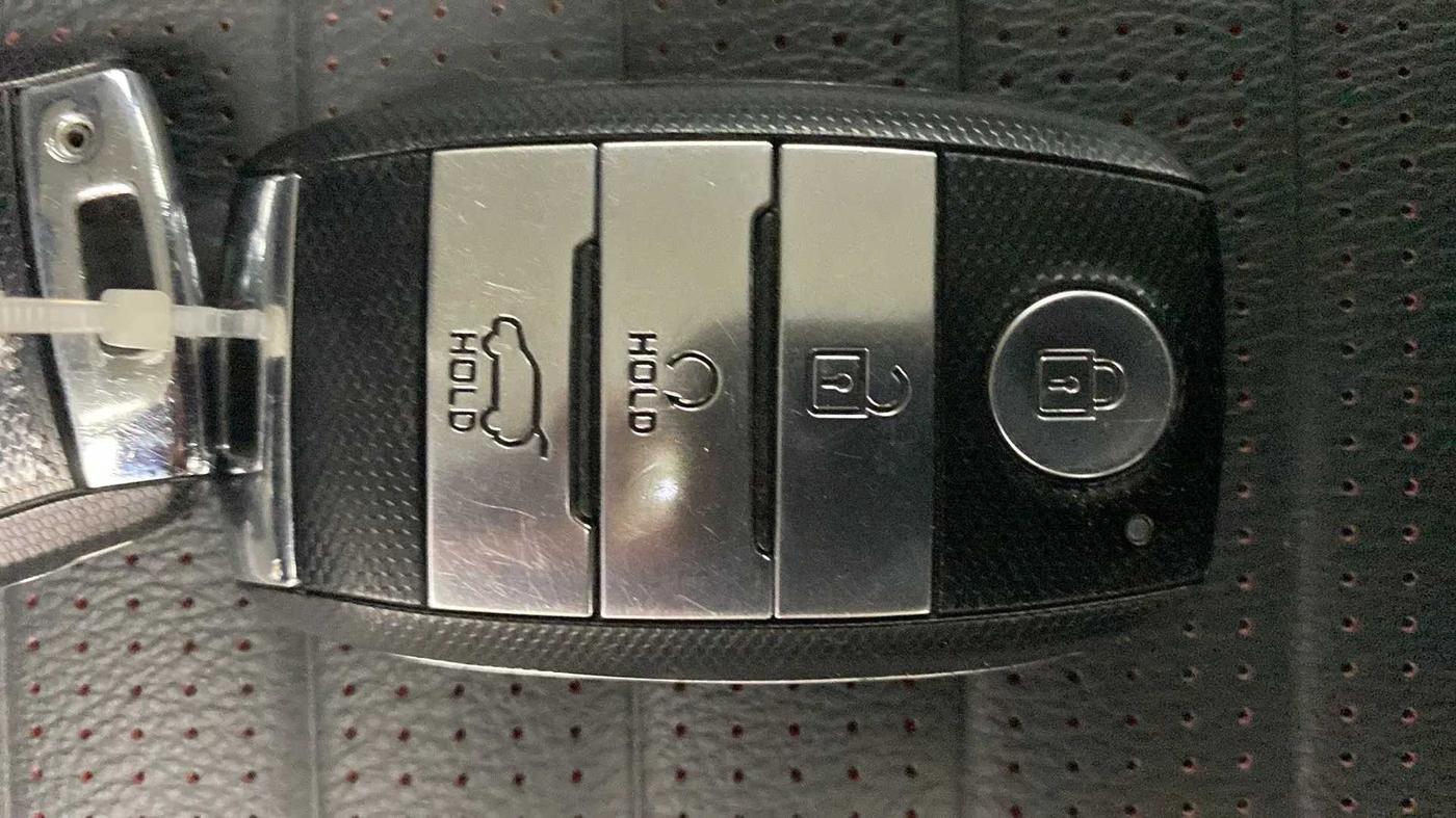2020 KIA SONET GTX PLUS 1.0 DCT, Petrol, Automatic, 23,358 km, Key Close Up