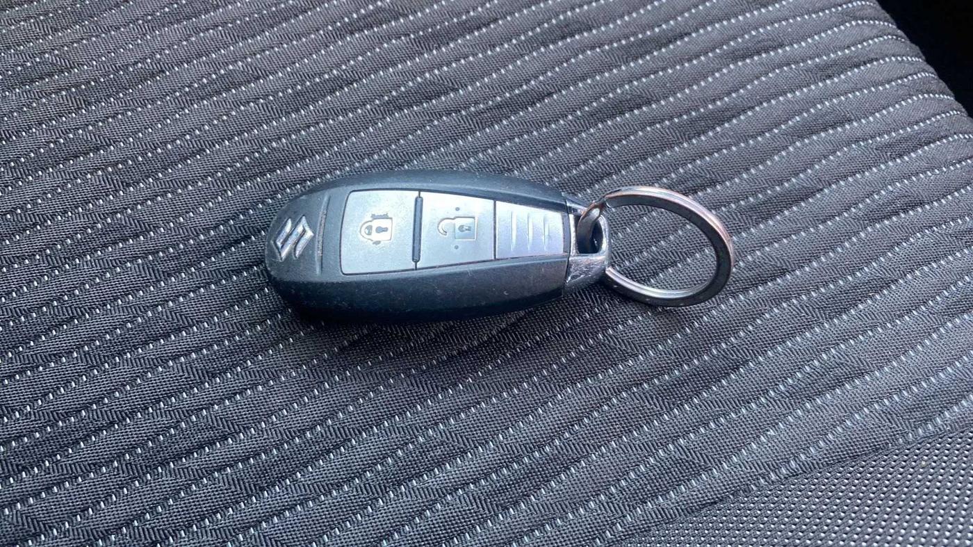 2018 Maruti Baleno ZETA PETROL 1.2, Petrol, Manual, 35,136 km, Key Close Up
