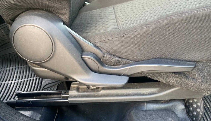 2018 Maruti Baleno ZETA PETROL 1.2, Petrol, Manual, 35,136 km, Driver Side Adjustment Panel