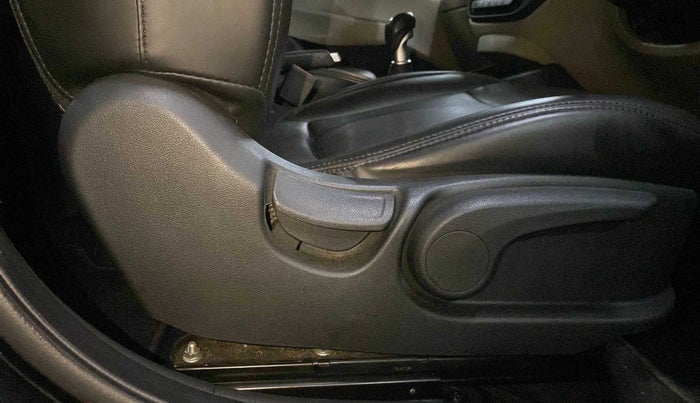 2019 Hyundai Verna 1.6 VTVT SX, Petrol, Manual, 30,562 km, Driver Side Adjustment Panel