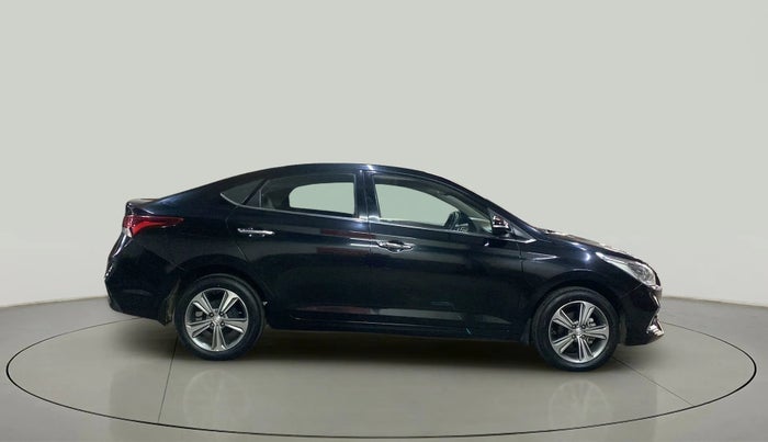 2019 Hyundai Verna 1.6 VTVT SX, Petrol, Manual, 30,562 km, Right Side View